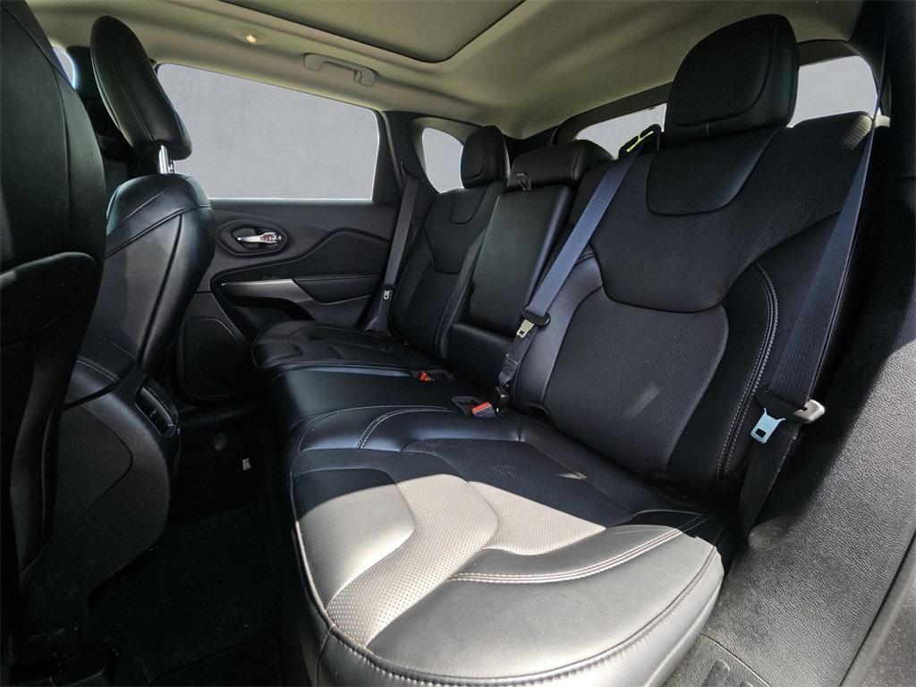 used 2022 Jeep Cherokee car, priced at $23,488