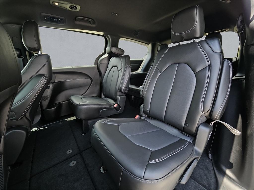 new 2025 Chrysler Voyager car, priced at $36,995