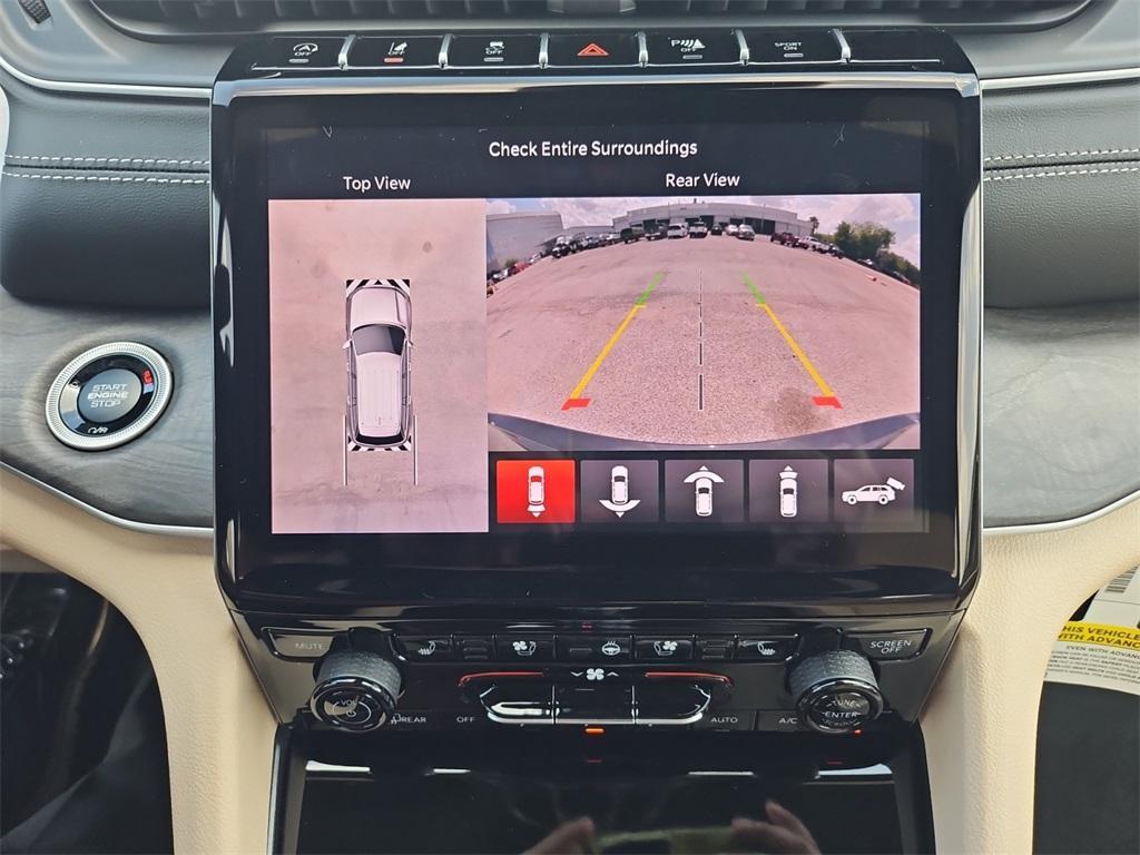 new 2025 Jeep Grand Cherokee car, priced at $43,245