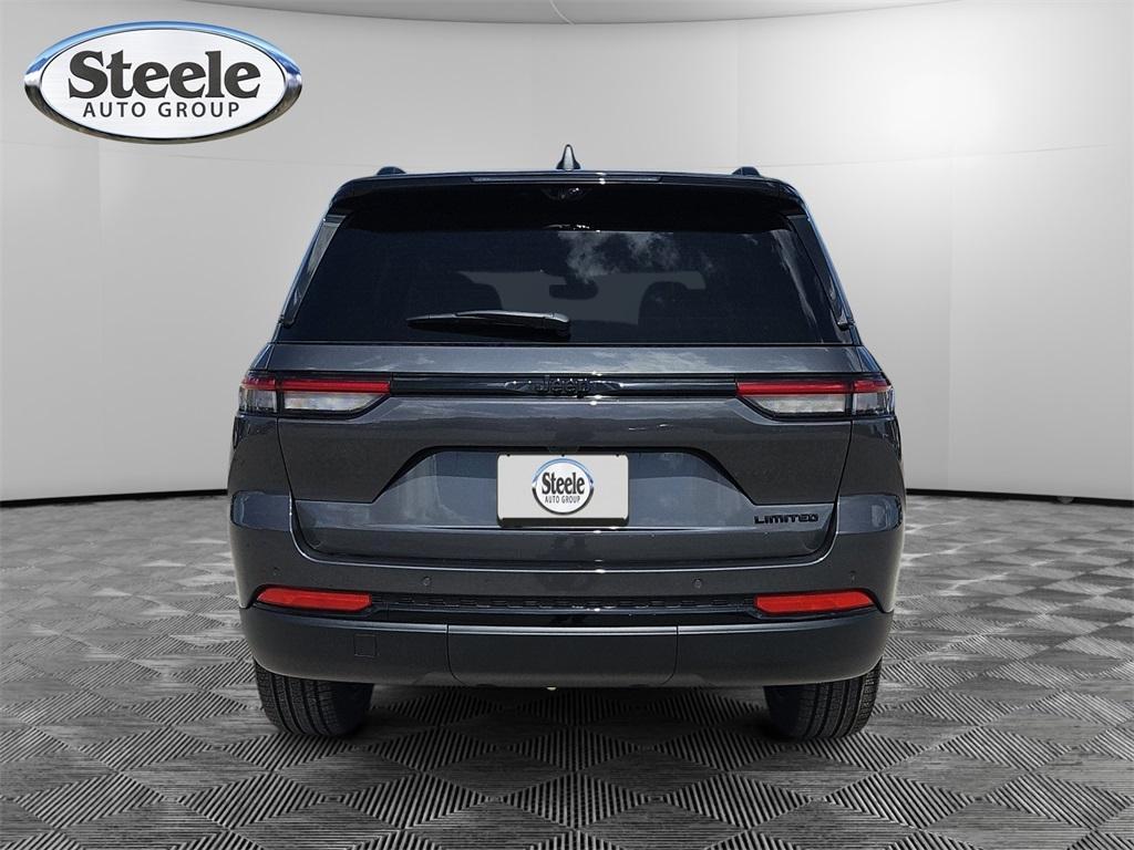 new 2025 Jeep Grand Cherokee car, priced at $43,245