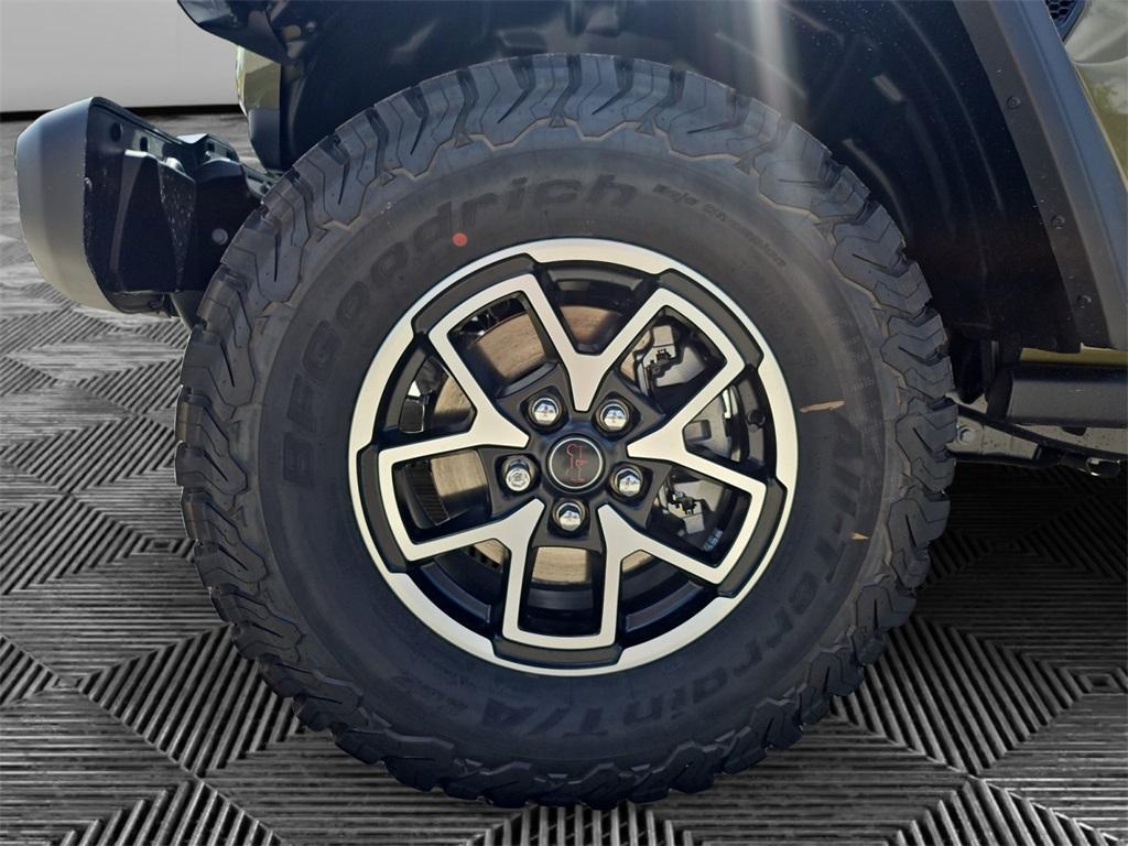 new 2025 Jeep Wrangler car, priced at $50,865