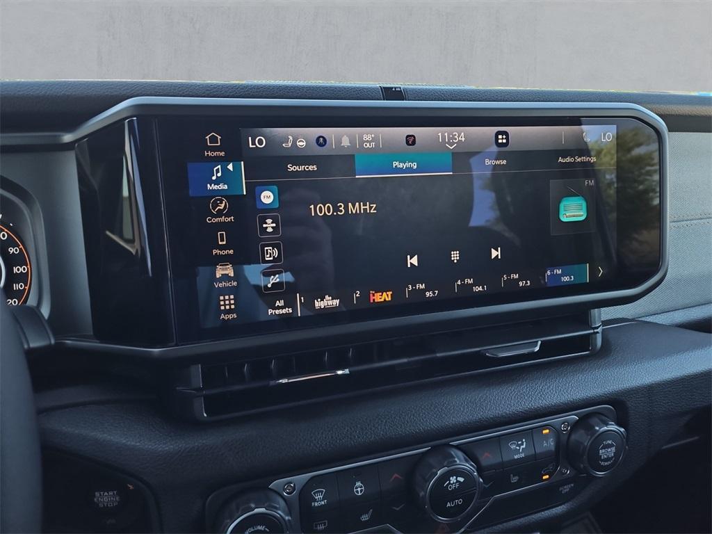 new 2025 Jeep Wrangler car, priced at $47,412