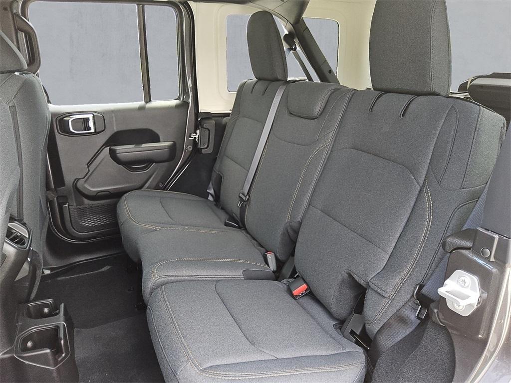 new 2025 Jeep Wrangler car, priced at $39,958