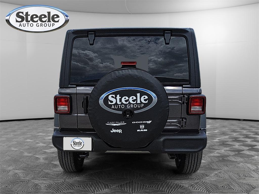 new 2025 Jeep Wrangler car, priced at $39,958