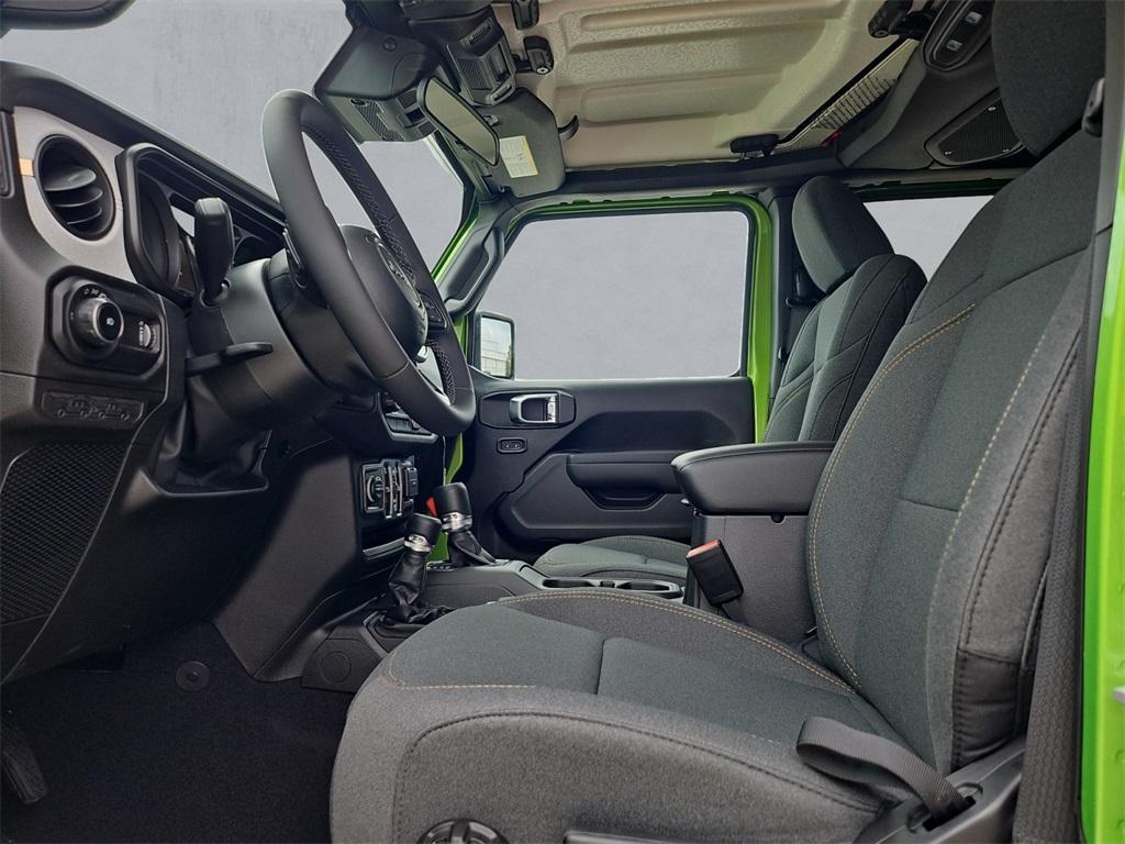 new 2025 Jeep Wrangler car, priced at $39,958