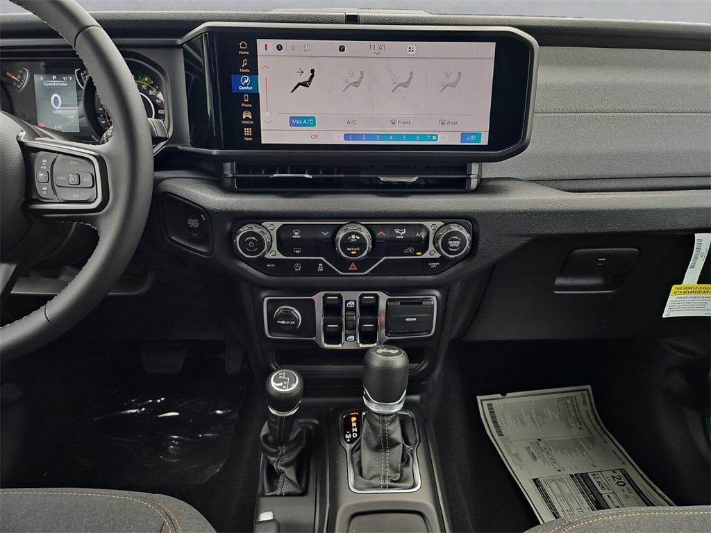 new 2025 Jeep Wrangler car, priced at $39,958