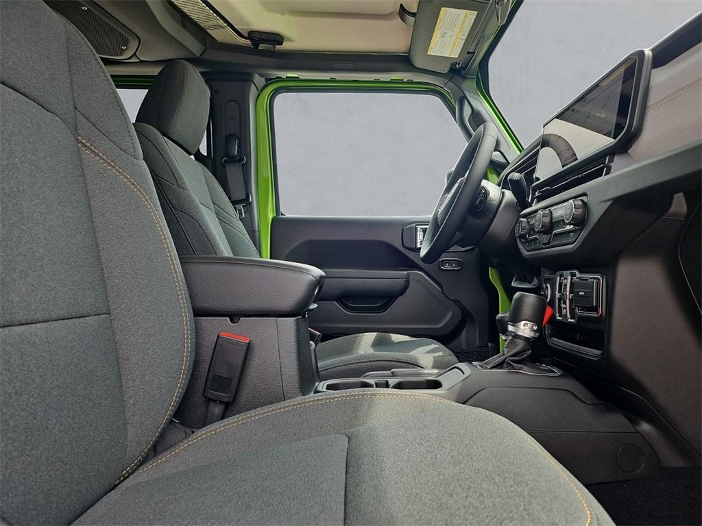 new 2025 Jeep Wrangler car, priced at $39,958