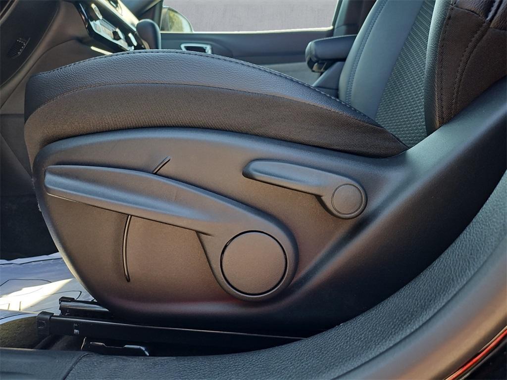 new 2025 Jeep Compass car, priced at $28,616