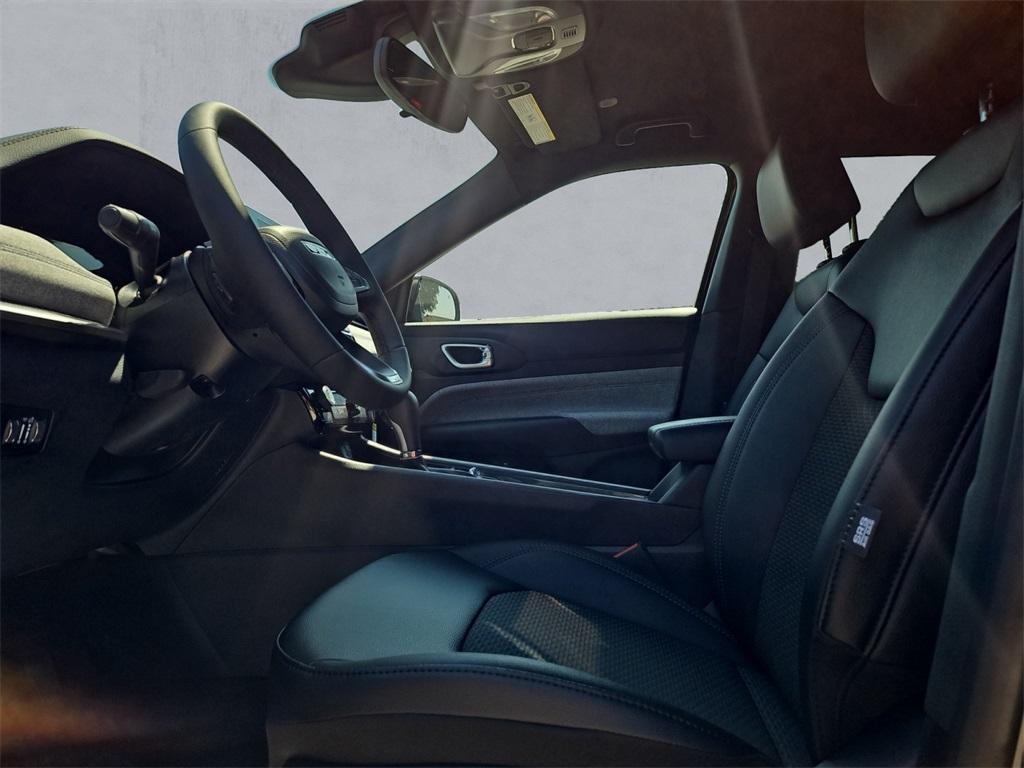 new 2025 Jeep Compass car, priced at $28,616