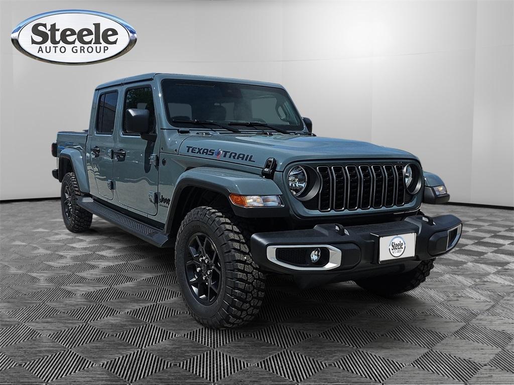 new 2025 Jeep Gladiator car, priced at $41,245