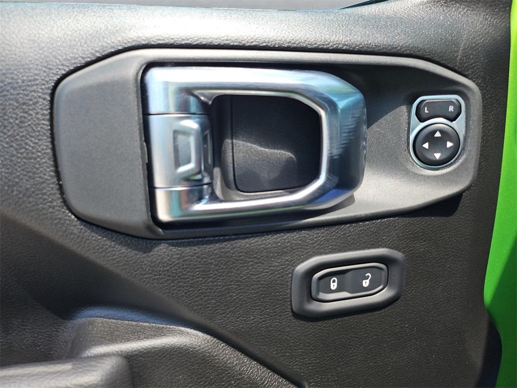 new 2025 Jeep Wrangler car, priced at $44,090