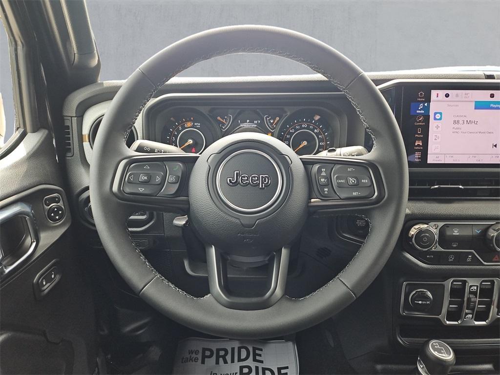 new 2025 Jeep Wrangler car, priced at $44,080