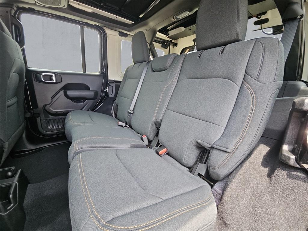 new 2025 Jeep Wrangler car, priced at $44,080