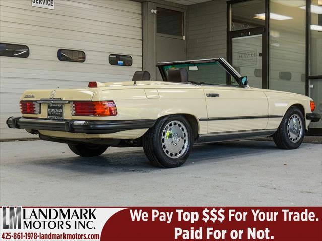 used 1986 Mercedes-Benz 560 car, priced at $25,777