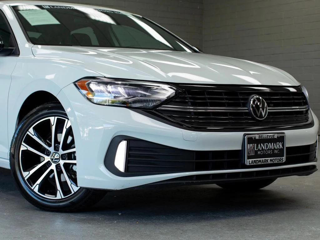 used 2024 Volkswagen Jetta car, priced at $19,995