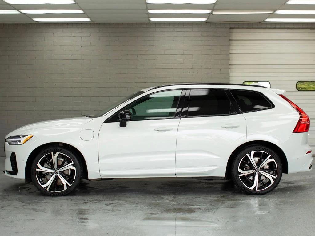 used 2022 Volvo XC60 Recharge Plug-In Hybrid car, priced at $39,777