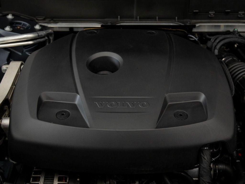 used 2022 Volvo XC90 car, priced at $38,477