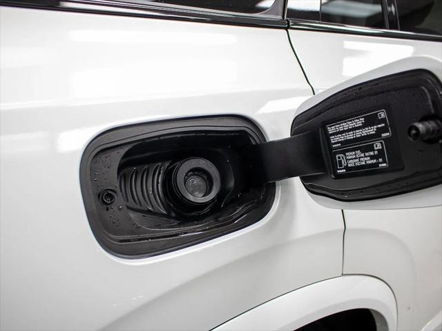 used 2022 Volvo XC90 Recharge Plug-In Hybrid car, priced at $52,998