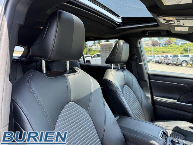 used 2021 Toyota Highlander car, priced at $38,845