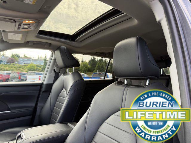 used 2020 Toyota Highlander car, priced at $30,485