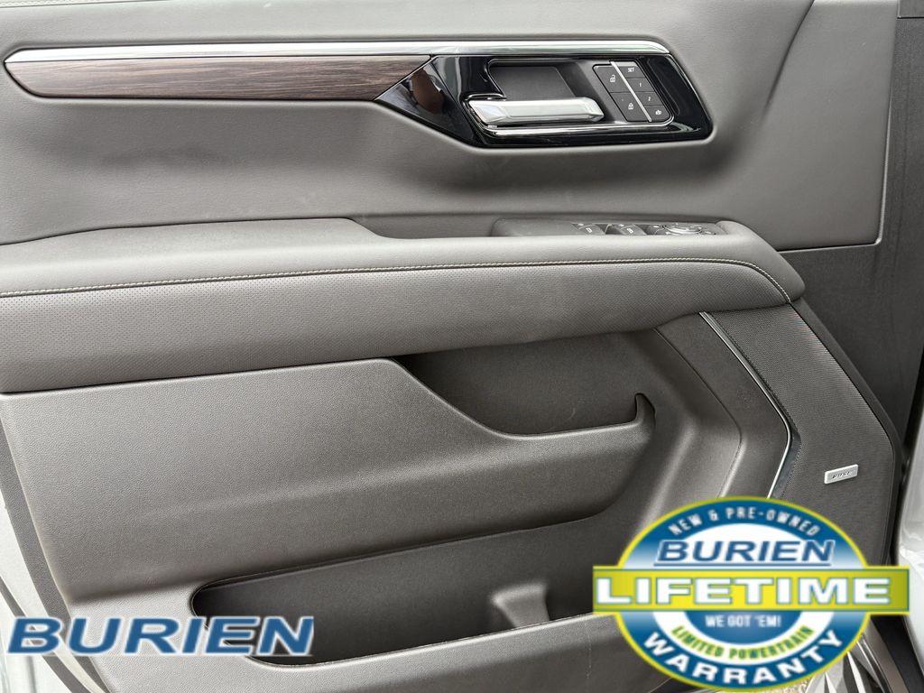 new 2025 Chevrolet Tahoe car, priced at $83,580