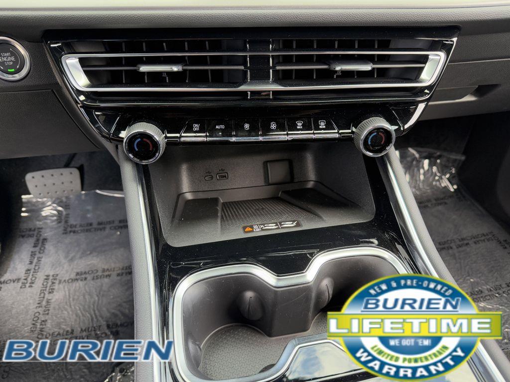 new 2025 Chevrolet Traverse car, priced at $51,255