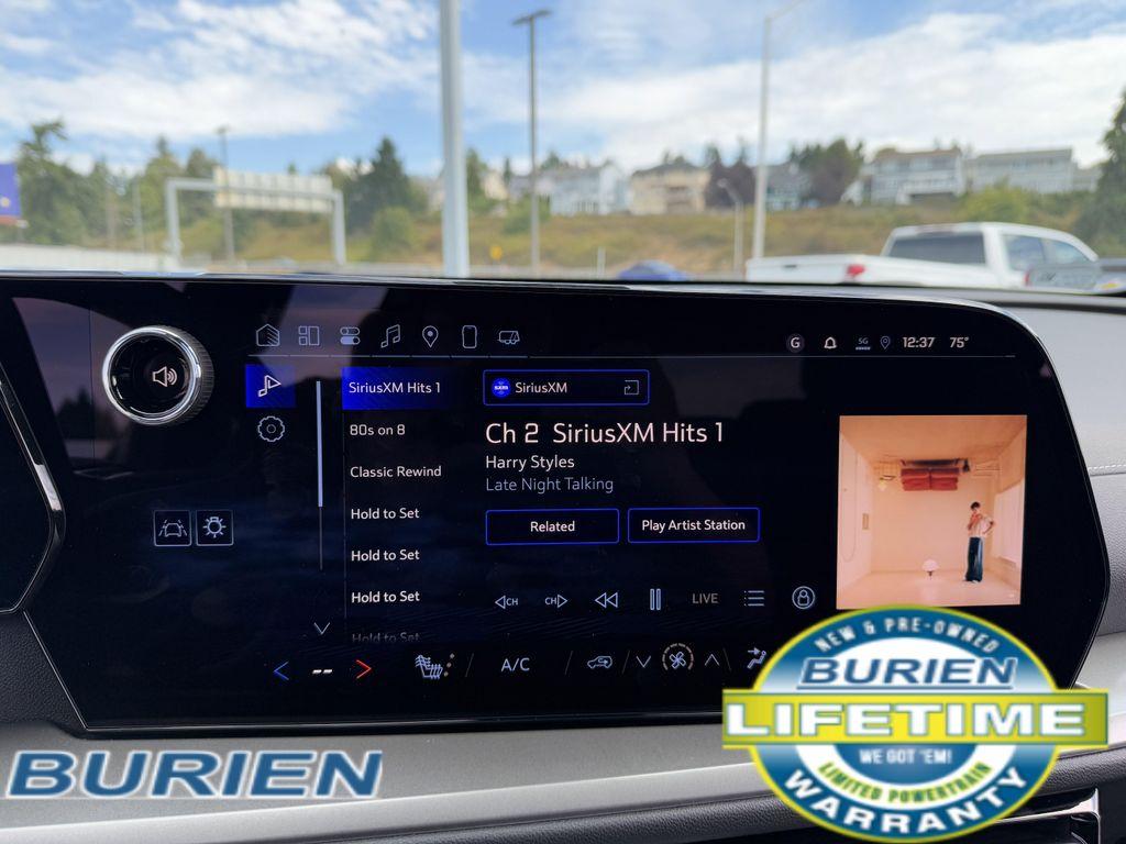 new 2025 Chevrolet Traverse car, priced at $51,255