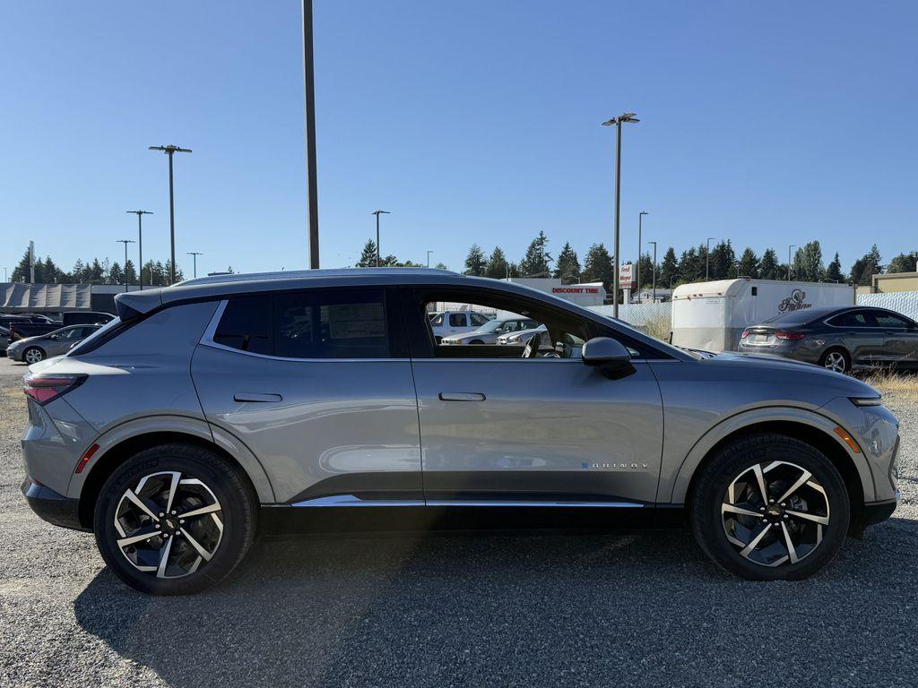 new 2025 Chevrolet Equinox EV car, priced at $33,390
