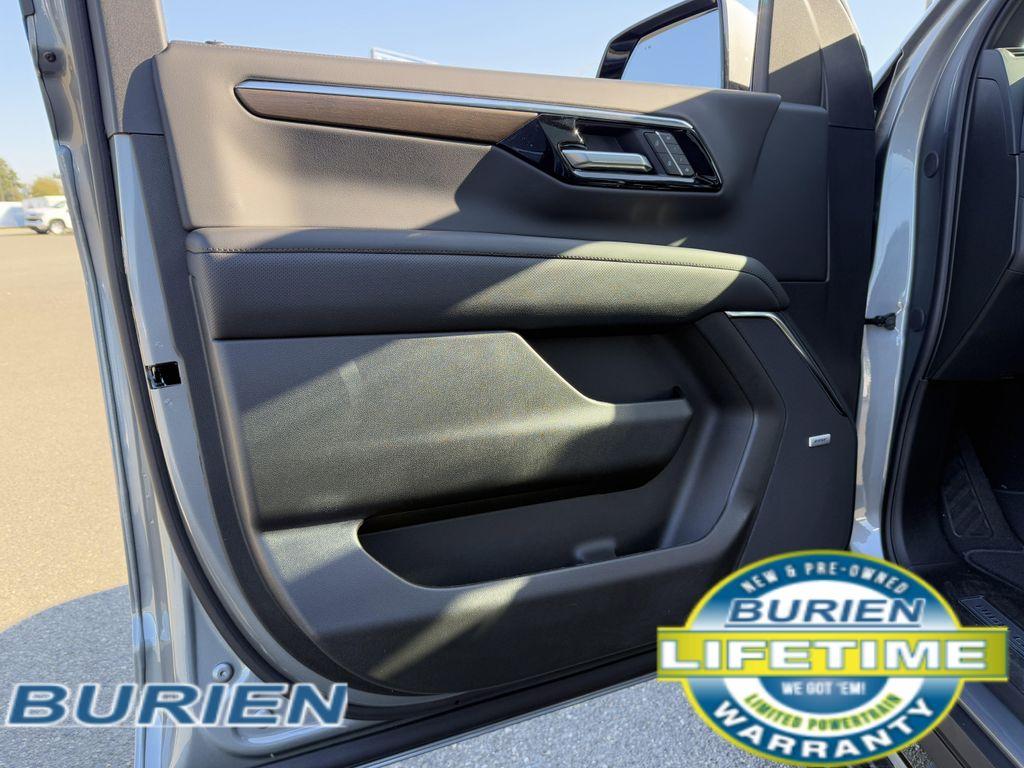 new 2026 Chevrolet Suburban car, priced at $97,720