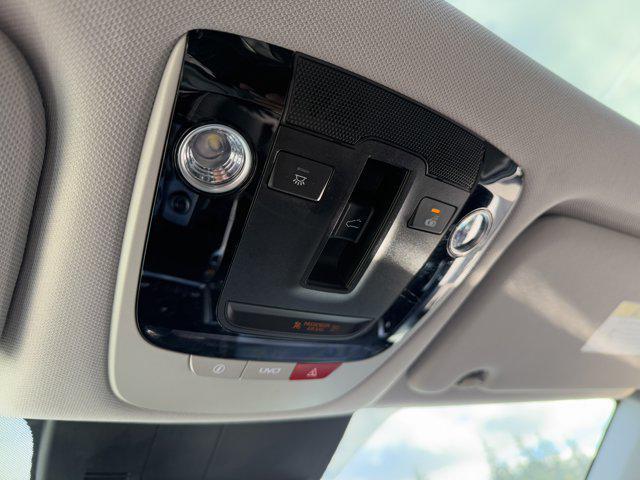 used 2022 Kia Sorento Hybrid car, priced at $21,845