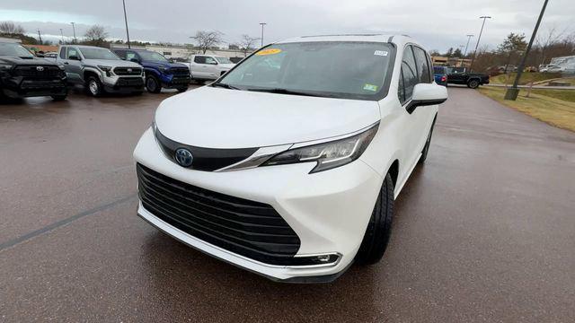 used 2023 Toyota Sienna car, priced at $43,000