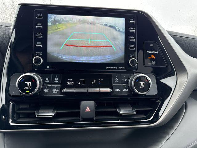 used 2022 Toyota Highlander car, priced at $33,000