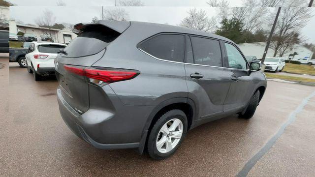 used 2022 Toyota Highlander car, priced at $33,000