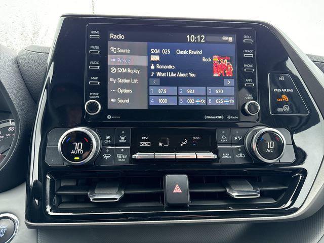 used 2022 Toyota Highlander car, priced at $33,000