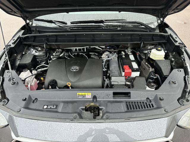 used 2022 Toyota Highlander car, priced at $33,000