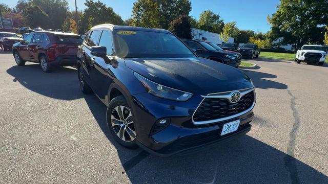 used 2022 Toyota Highlander car, priced at $35,000