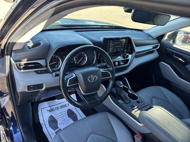 used 2022 Toyota Highlander car, priced at $35,000