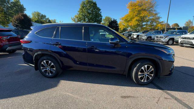 used 2022 Toyota Highlander car, priced at $35,000