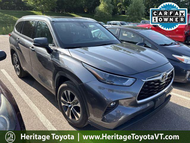 used 2022 Toyota Highlander car, priced at $36,500