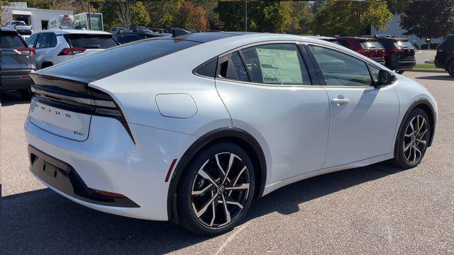 new 2025 Toyota Prius Plug-In Hybrid car, priced at $40,019