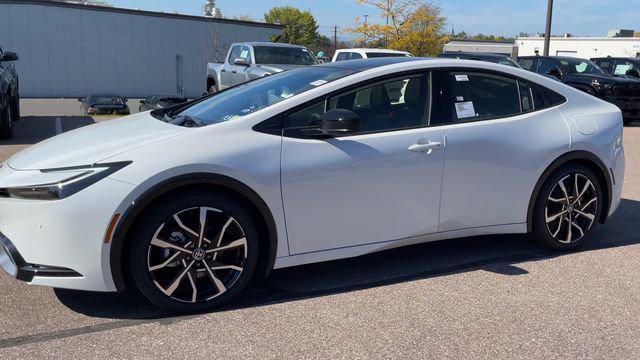 new 2025 Toyota Prius Plug-In Hybrid car, priced at $40,019
