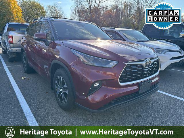 used 2022 Toyota Highlander car, priced at $35,000