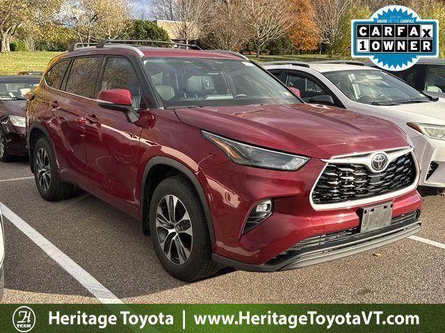 used 2022 Toyota Highlander car, priced at $35,000