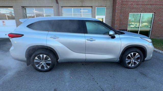 used 2023 Toyota Highlander car, priced at $37,000
