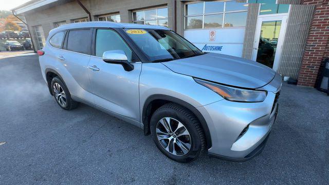 used 2023 Toyota Highlander car, priced at $37,000
