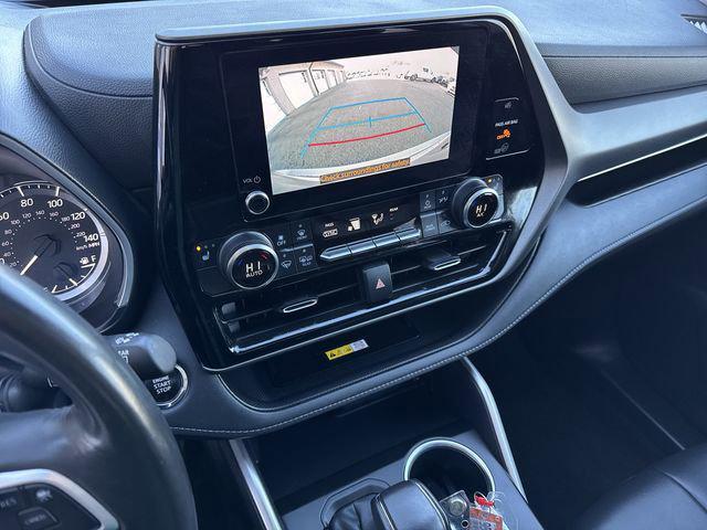 used 2023 Toyota Highlander car, priced at $37,000