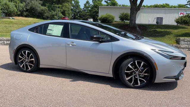 new 2025 Toyota Prius Plug-In Hybrid car, priced at $44,543