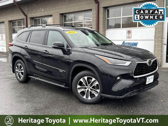 used 2023 Toyota Highlander car, priced at $36,500