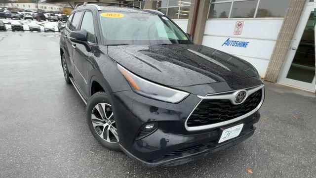 used 2023 Toyota Highlander car, priced at $36,500