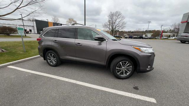 used 2019 Toyota Highlander car, priced at $26,500